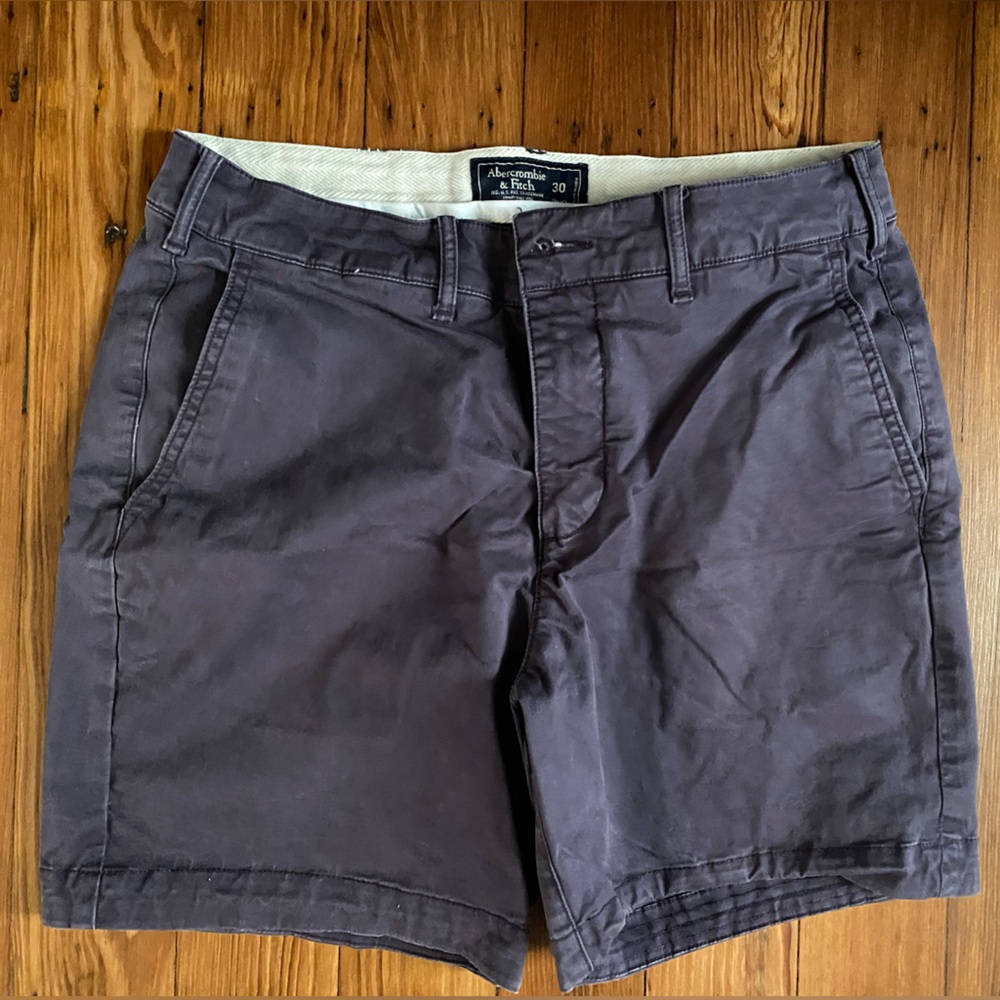 Abercrombie & Fitch - Purple Chino Shorts - 7” inseam - Size 30
